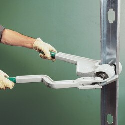 24 - 20 Gauge Manual Plumbers Stud