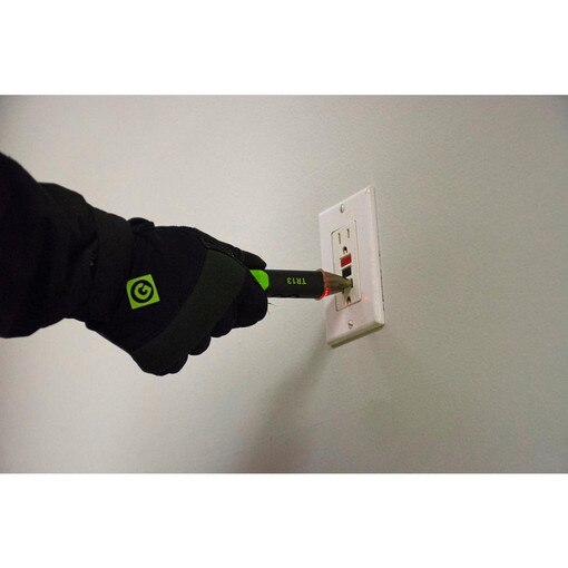 Dual-Tip Non-Contact Voltage