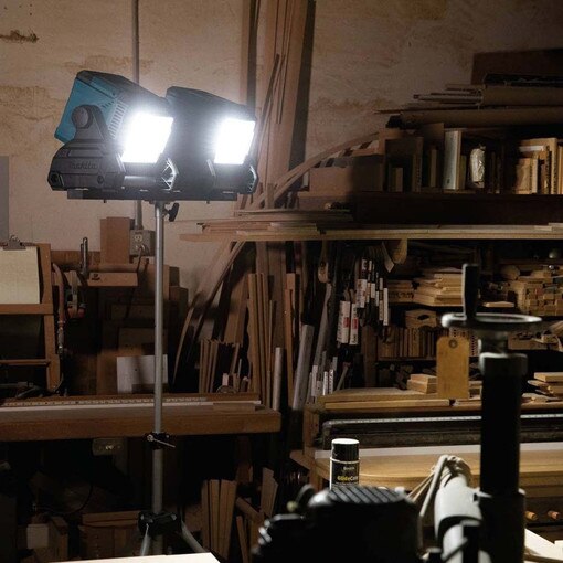Cordless Work Light with 40V Max