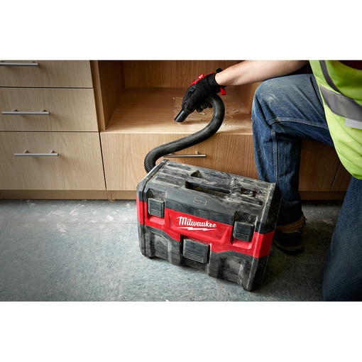 M18 2-Gallon Wet/Dry Vacuum