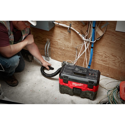 M18 2-Gallon Wet/Dry Vacuum