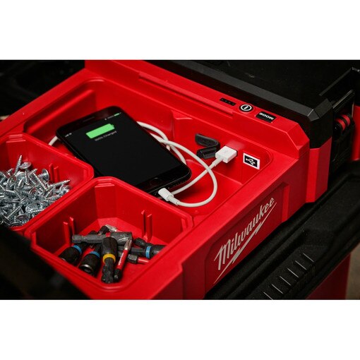 M12 PACKOUT Flood Light w/ USB
