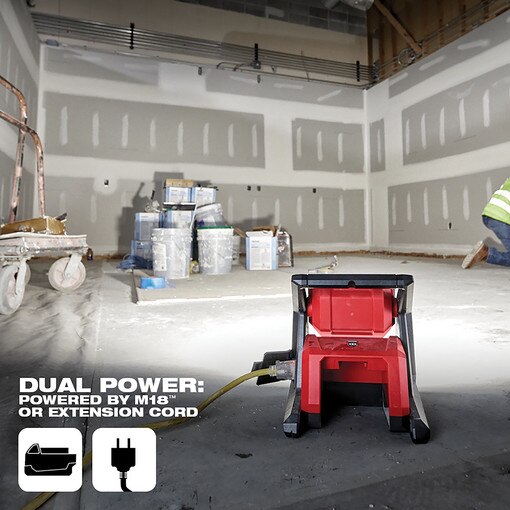 M18 ROVER Dual Power Flood Light