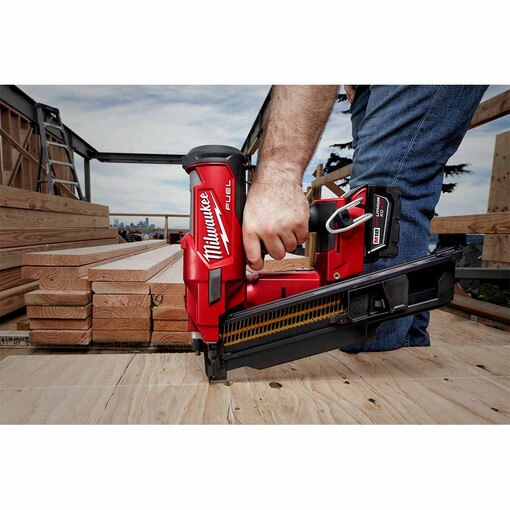 M18 FUEL 21 Degree Framing Nailer