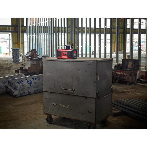 M18 Jobsite Radio