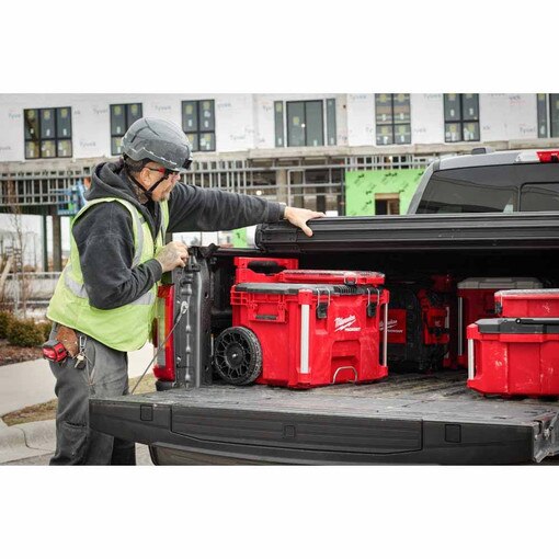 Low-Profile Handle for PACKOUT