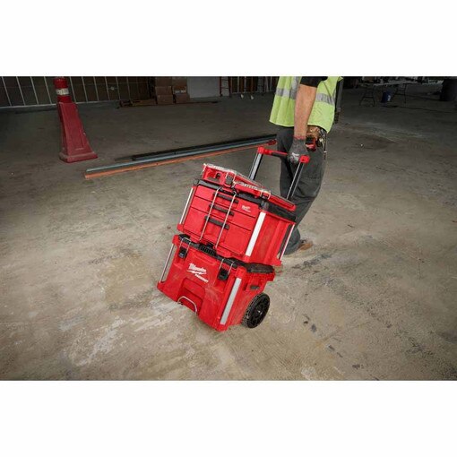 Low-Profile Handle for PACKOUT