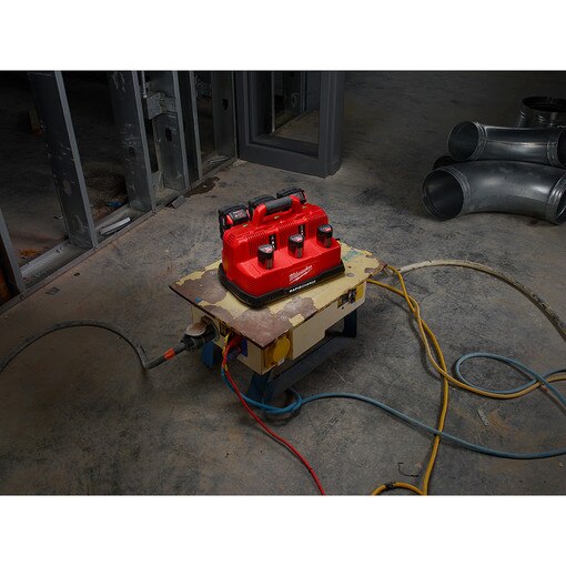 M18 & M12 Rapid Charge Station