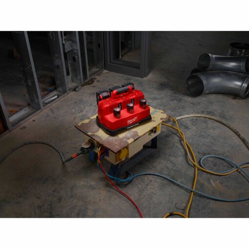 M18 & M12 Rapid Charge Station