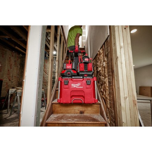M18 PACKOUT Six Bay Rapid Charger