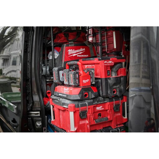 M18 PACKOUT Six Bay Rapid Charger