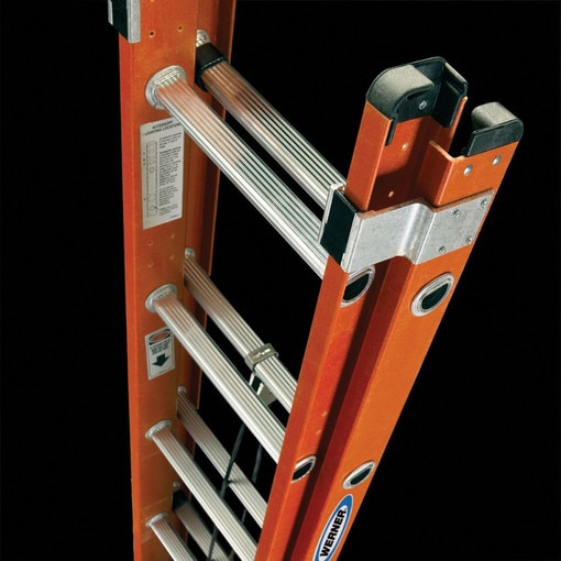 28' Type IA Fiberglass D-Rung
